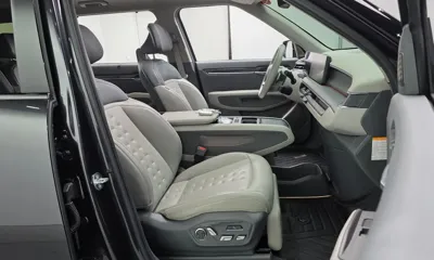 Kia EV9 2024, 48589 км, за 41945.65 USD - фото 26