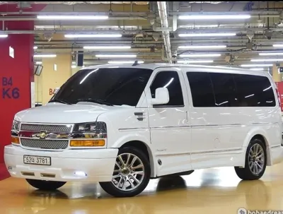 Chevrolet Express Van 2021, 25000 км, за 42667.72 USD