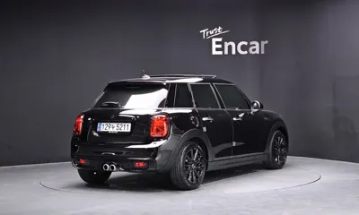 MINI Cooper 2019, 81536 км, за 11376.19 USD