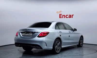Mercedes-Benz C-Class 2021, 23407 км, за 16887.4 USD