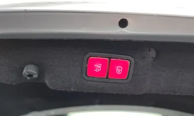 Mercedes-Benz C-Class 2021, 23407 км, за 16887.4 USD - фото 20