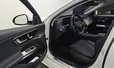 Mercedes-Benz E-Class 2025, 11051 км, за 38706.77 USD - фото 11