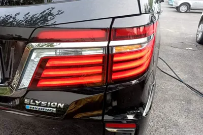 Honda Elysion 2019, 53099 км, за 23798 USD - фото 9