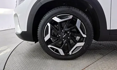 Kia Seltos 2023, 64004 км, за 17549.65 USD