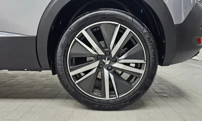 Peugeot 5008 2024, 25448 км, за 18214.95 USD