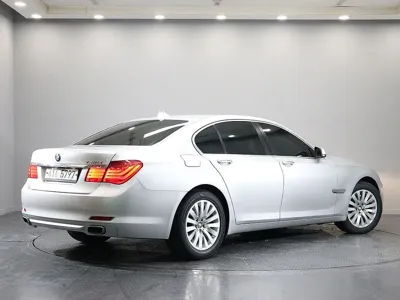 BMW 7-Series 2009, 240000 км, за 3116.06 USD