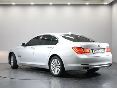 BMW 7-Series 2009, 240000 км, за 3116.06 USD