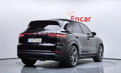 Porsche Cayenne 2023, 20737 км, за 79220.34 USD