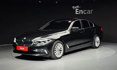 BMW 5-Series · 2020 год