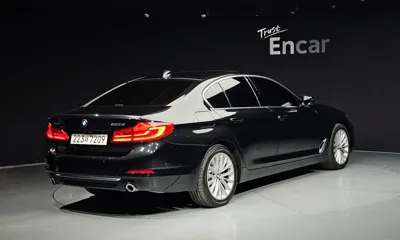 BMW 5-Series 2020, 84509 км, за 18063.58 USD