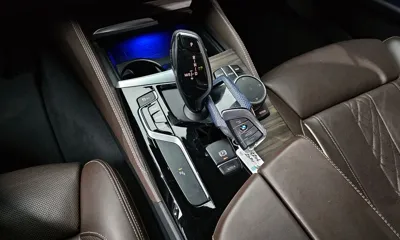 BMW 5-Series 2020, 84509 км, за 18063.58 USD - фото 9