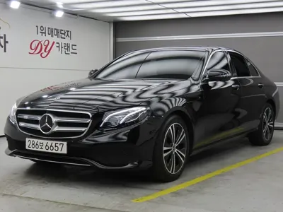 Mercedes-Benz E-Class 2020, 85333 км, за 18102.49 USD