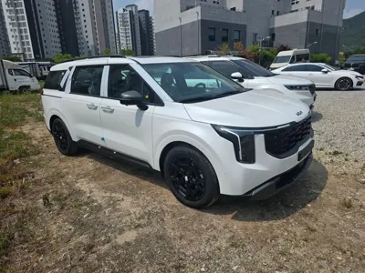 Kia Canival 2026, 5 км, за 44637 USD