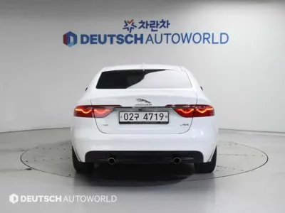 Jaguar XF 2017, 128532 км, за 5219.69 USD