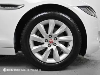 Jaguar XF 2017, 128532 км, за 5219.69 USD