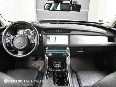 Jaguar XF 2017, 128532 км, за 5219.69 USD - фото 7