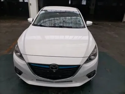 Mazda 3 Axela 2015, 93400 км, за 3590.28 USD