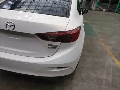 Mazda 3 Axela 2015, 93400 км, за 3590.28 USD - фото 8
