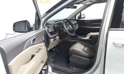 Kia Canival 2024, 58212 км, за 25600.63 USD - фото 10