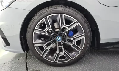 BMW 5-Series 2025, 22148 км, за 53337.28 USD