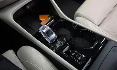 Volvo XC40 2023, 30538 км, за 23509.91 USD - фото 9