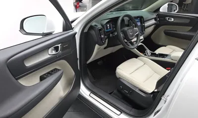 Volvo XC40 2023, 30538 км, за 23509.91 USD - фото 12