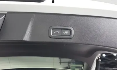 Volvo XC40 2023, 30538 км, за 23509.91 USD - фото 20