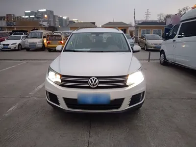 Volkswagen Tiguan L 2015, 104400 км, за 7819 USD - фото 3