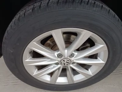 Volkswagen Tiguan L 2015, 104400 км, за 7819 USD - фото 9