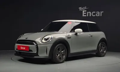 MINI Cooper · 2022 год