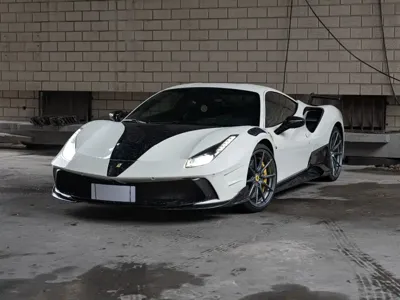 Ferrari 488 · 2019 год