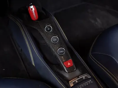 Ferrari 488 2019, 16000 км, за 276627.95 USD - фото 19