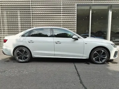 Audi A4L 2024, 90000 км, за 18898.38 USD