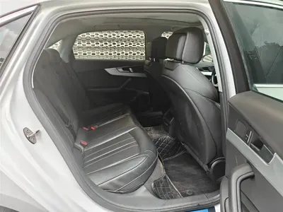 Audi A4L 2024, 90000 км, за 18807.07 USD - фото 11