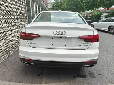 Audi A4L 2024, 90000 км, за 18807.07 USD - фото 12
