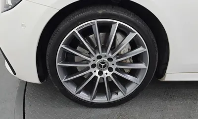 Mercedes-Benz E-Class 2021, 95959 км, за 24440.04 USD