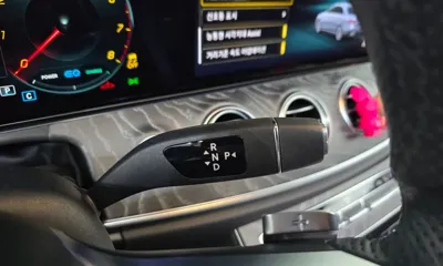 Mercedes-Benz E-Class 2021, 95959 км, за 24440.04 USD - фото 9
