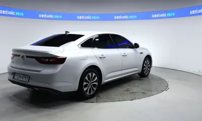 Renault-KoreaSamsung SM6 2024, 3600 км, за 14311.75 USD
