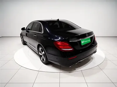 Mercedes-Benz E-Class 2019, 88000 км, за 26050.16 USD