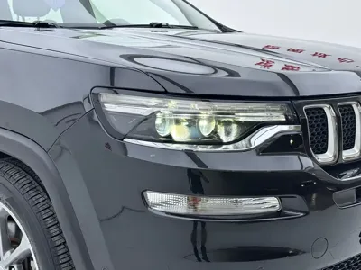 Jeep Grand Commander 2019, 90000 км, за 8651.98 USD