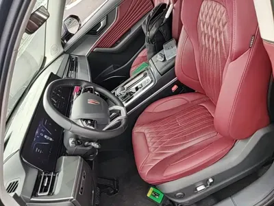 Hongqi Hongqi HS5 2024, 49800 км, за 15390.42 USD - фото 22