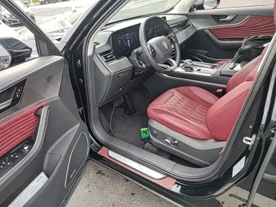 Hongqi Hongqi HS5 2024, 49800 км, за 15390.42 USD - фото 23