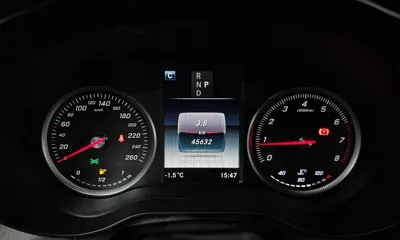 Mercedes-Benz GLC-Class 2019, 45632 км, за 22398.41 USD - фото 8