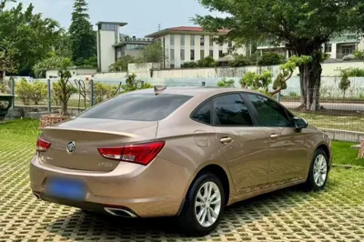 Buick Verano 2019, 50100 км, за 8132 USD - фото 16