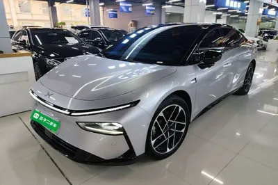 Xpeng P7+ · 2024 год