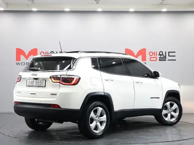 Jeep Compass 2019, 90575 км, за 9393.06 USD