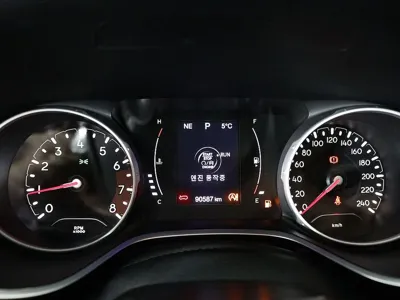 Jeep Compass 2019, 90575 км, за 9393.06 USD - фото 6