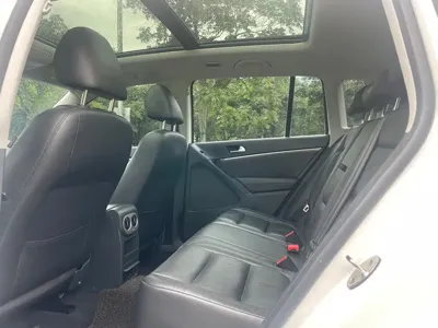 Volkswagen Tiguan 2015, 146000 км, за 7180.56 USD