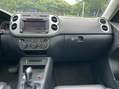 Volkswagen Tiguan 2015, 146000 км, за 7180.56 USD - фото 16