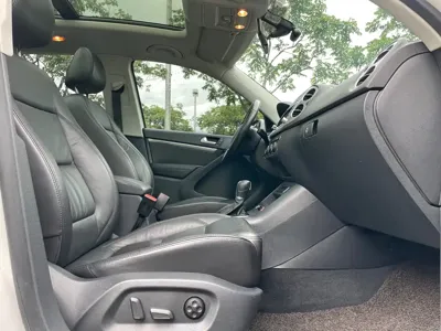 Volkswagen Tiguan 2015, 146000 км, за 7180.56 USD - фото 17